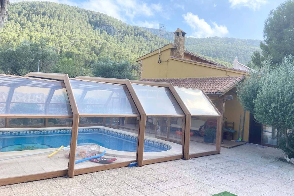 FOR RENT from 15 June 2025 to 15 May 2026 FINCA in CASTALLA (Alicante).