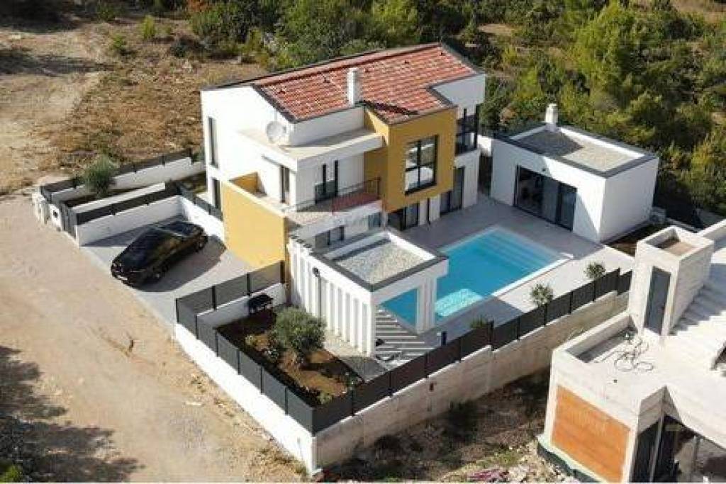 PRIDRAGA - MODERN VILLA WITH SWIMMING POOL AND SEA VIEW!