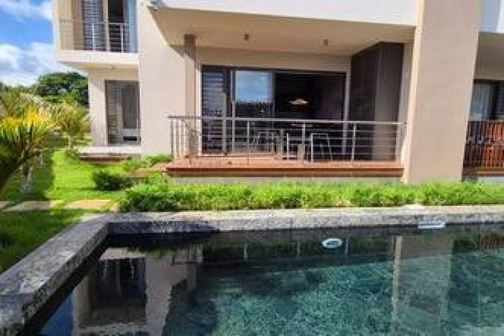 BEAUTIFUL 3-BEDROOM APARTMENT AVAILABLE NEAR CASCAVELLE MALL IN FLIC EN FLAC - MAURITIUS