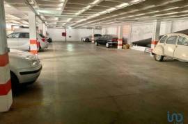 Parque de Estacionamento / Garagem / Box em Faro (Sé e São Pedro) de 13,00 m²