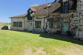 For Sale 3 Renovated Houses with 2 barns, 1km from Magnac Laval 87