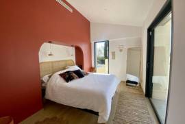 Magnificent Villa, Swimming Pools, Outbuilding and Panoramic View