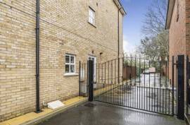 4 bedroom, Apartment for sale