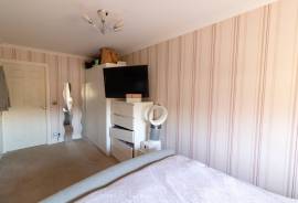 4 bedroom, Semi-detached house for sale