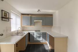 3 bedroom, Detached house for sale