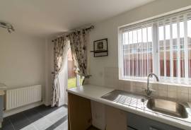 3 bedroom, Detached house for sale