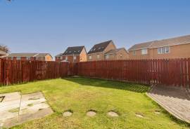 3 bedroom, Detached house for sale