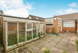 2 bedroom, Semi-detached bungalow for sale