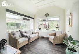 3 bedroom, Detached house for sale