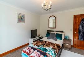 2 bedroom, Terraced bungalow for sale