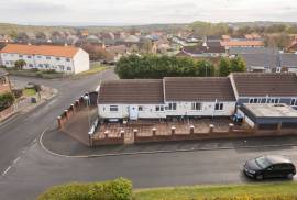 2 bedroom, Terraced bungalow for sale