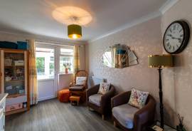 2 bedroom, Terraced bungalow for sale