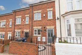 4 bedroom, Town house for sale