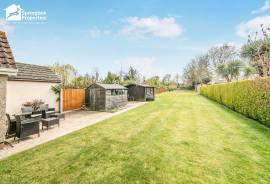 4 bedroom, Detached house for sale