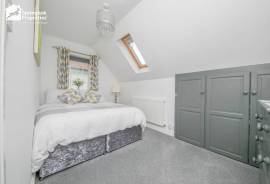 4 bedroom, Detached house for sale