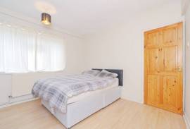 1 bedroom, Maisonette for sale