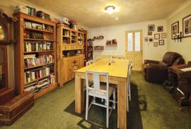 3 bedroom, Bungalow for sale