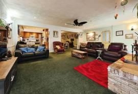 3 bedroom, Bungalow for sale