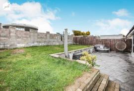 3 bedroom, Bungalow for sale