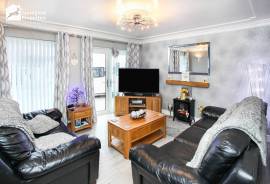 3 bedroom, Bungalow for sale
