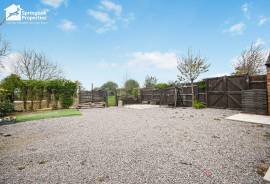 2 bedroom, Semi-detached house for sale