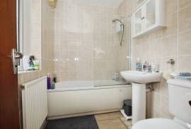3 bedroom, End of terrace house for sale