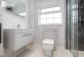 3 bedroom, Detached house for sale