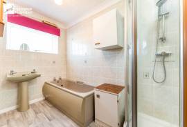 3 bedroom, Detached bungalow for sale