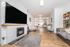 4 bedroom, Semi-detached house for sale