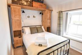 2 bedroom, Cottage for sale
