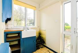 3 bedroom, Detached bungalow for sale