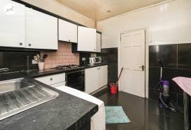 3 bedroom, Terraced House for sale