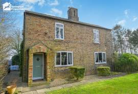 6 bedroom, Detached house for sale