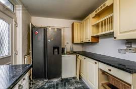 3 bedroom, Maisonette for sale