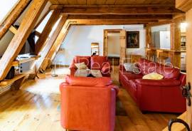 Apartment for rent in Riga, 160.00m2