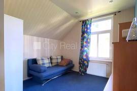 Detached house for rent in Jurmala, 250.00m2