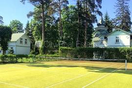 Detached house for rent in Jurmala, 250.00m2