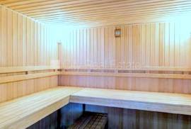 Detached house for rent in Jurmala, 250.00m2