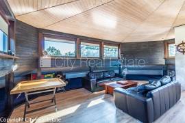 Detached house for rent in Jurmala, 260.00m2