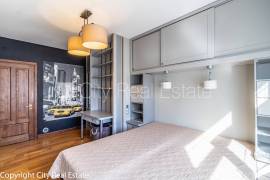 Detached house for rent in Jurmala, 260.00m2