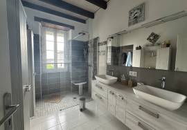 4 Bedrooms - Apartment - Aquitaine - For Sale - 11704-EY