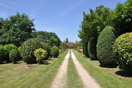 Manoir avec tennis et piscine