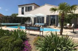 5 room, 140m2 House for sale in Laurens - 430 000 € *