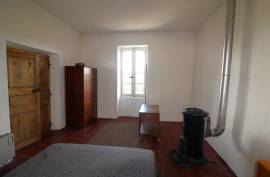 6 room, 174m2 Village house for sale in Fouzilhon - 140 000 € *