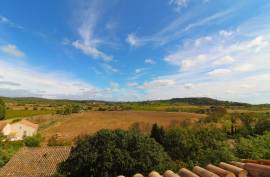 6 room, 174m2 Village house for sale in Fouzilhon - 140 000 € *