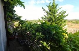 6 room, 174m2 Village house for sale in Fouzilhon - 140 000 € *