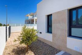 MEDITERRANEAN DESIGN VILLA CLOSE TO EVERYTHING