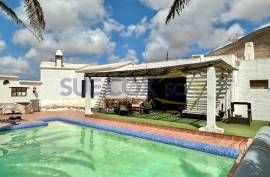 3 Bedroom Villa For Sale