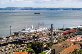 3-beds apartment with fantastic river and city views, in Penha de França, Lisbon 3-beds apartment with fantastic river and city views, in Penha de França, Lisbon