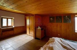 2 Bedroom Farm with Panoramic and Stunning Views of the mountains in Monchique